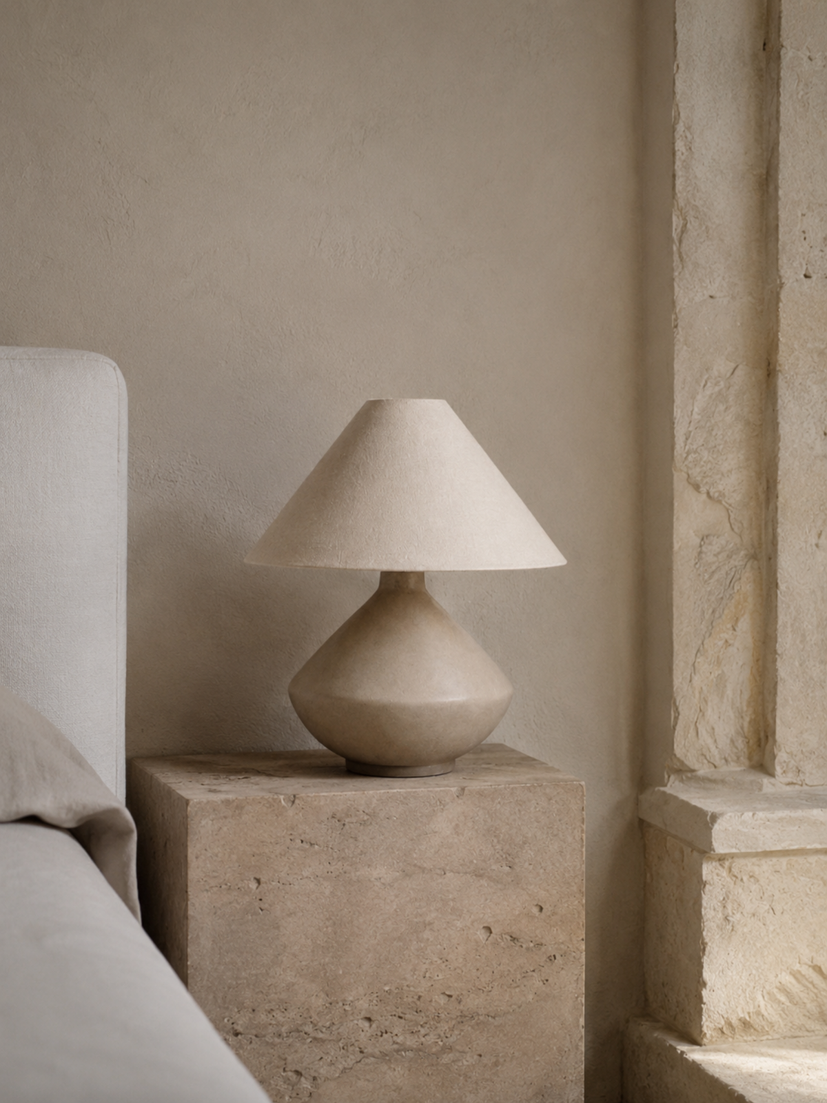 Léonie Table Lamp