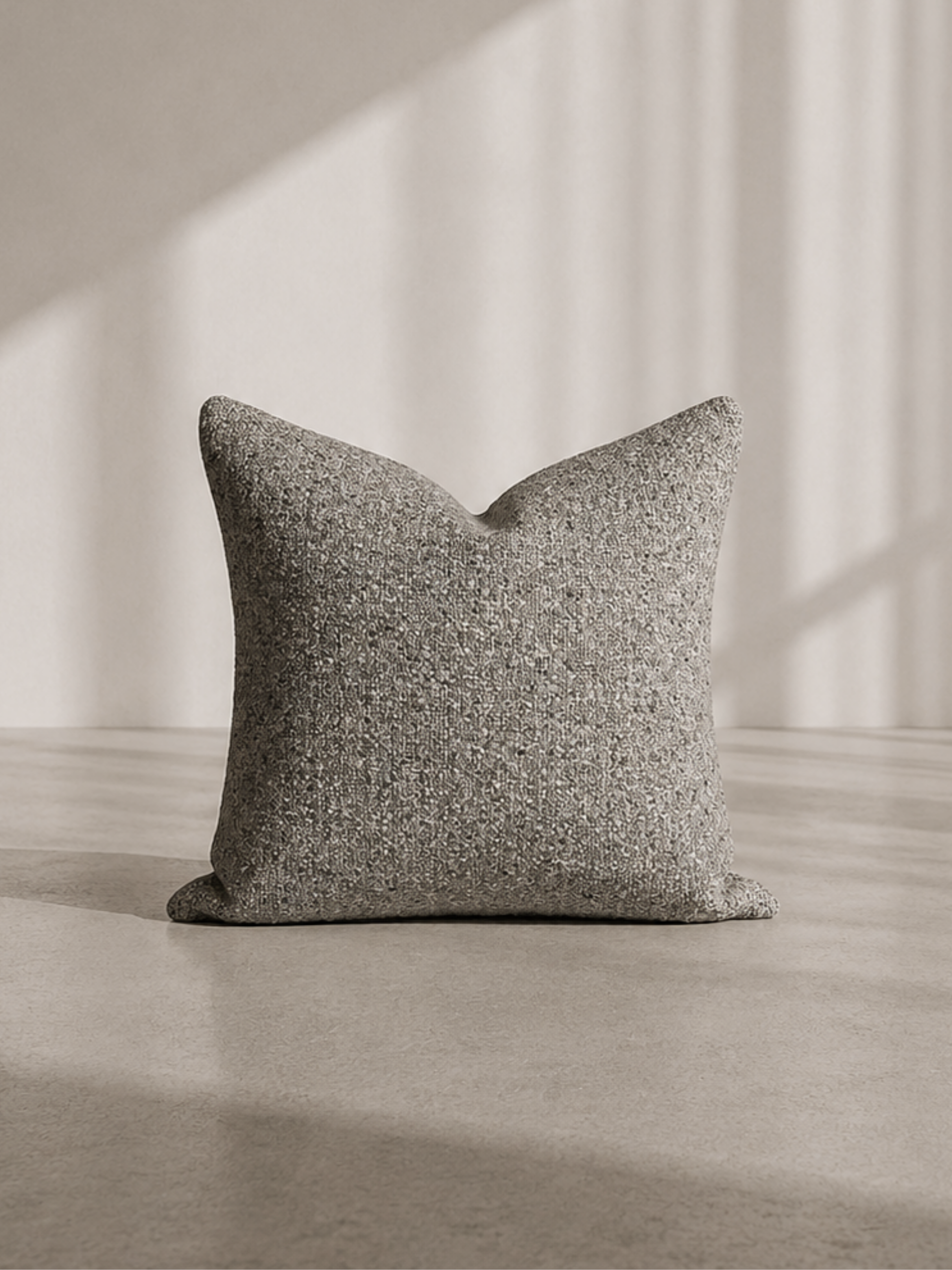 Mireille Pillow